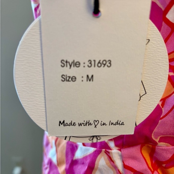 Japna Pink and Red Ruched Cap Sleeve Blouse - Picture 9 of 9